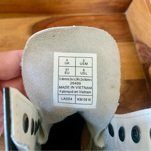 DR. MARTENS White Matte Leather Lace Up Boots - Picture 2 of 9